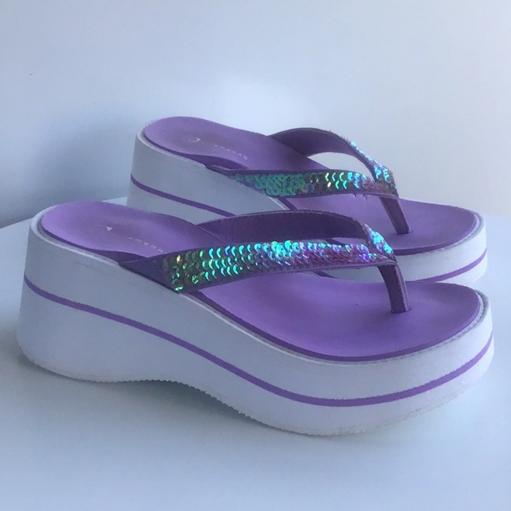 90’s Y2K platform wedge thong sandals